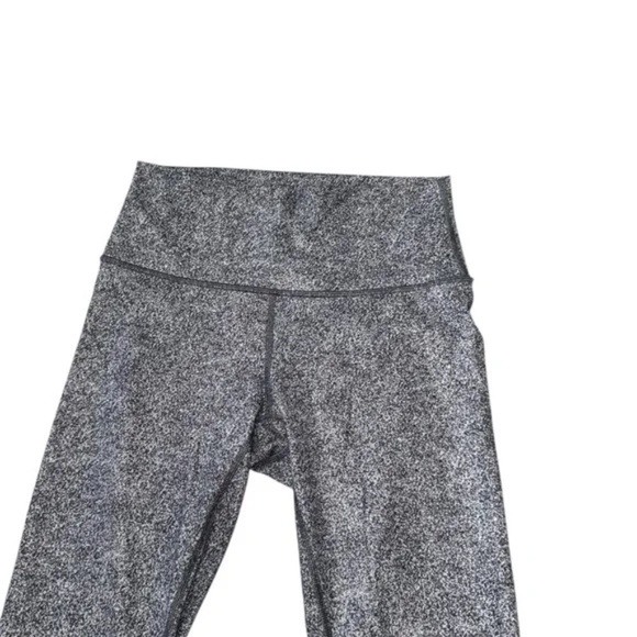 LULULEMON - Wunder Under Crop III Rio Mist White Black Size 6 - Picture 6 of 9